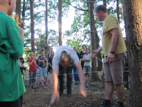 Hra prolejzání pavučiny