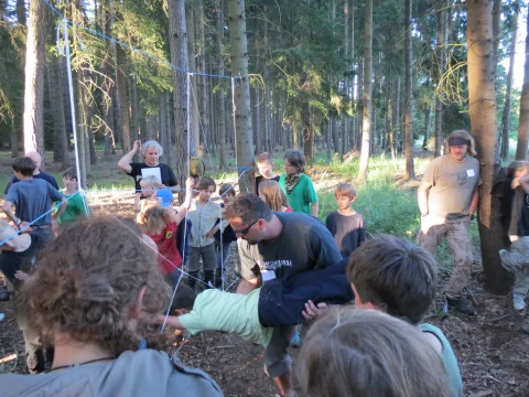 Hra prolejzání pavučiny