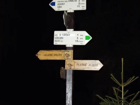 Jelení vrchy...už jen 2,5 km