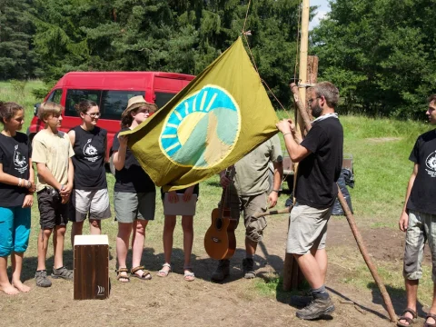Sundání vlajky