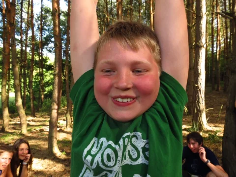 Trpaslík letí na orlu