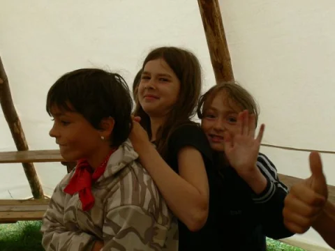 Kykina, Anika a Ela