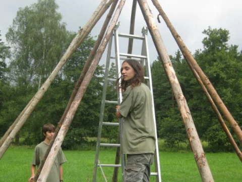 Stavba tee-pee