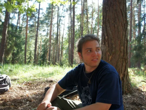 Tobiáš dohlíží