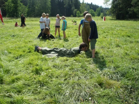 Na konci bitvy byli všichni svázaní