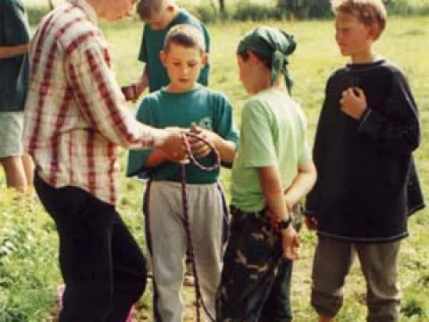 Sirka a Lukáš se učí uzly
