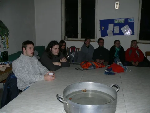 Štěpán, Lukáš, Ája, Domča, Klouzek, Verča a Klíště