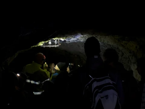 Pan průvodce měl dobrou baterku
