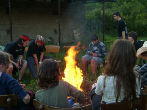 ...jsou opečené buřtíky