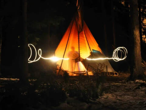 Tee-pee v noci