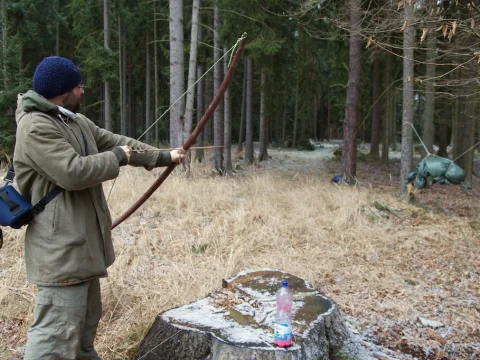 Gandalf zkouší střelbu z luku