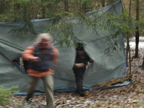 Převis se rozevřel a přepadli je skřeti!